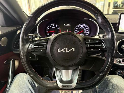 Used 2023 Kia Stinger GT-Line w/ Sun & Sound Package AWD/4WD image 11