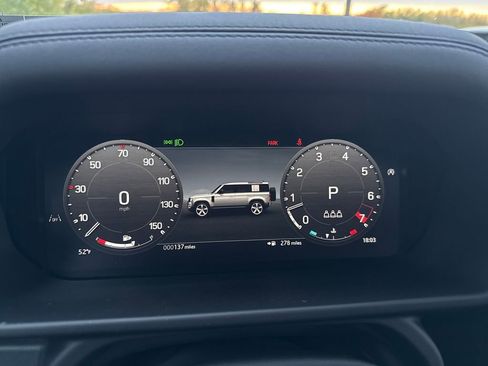 New 2026 Land Rover Defender 110 S image 22