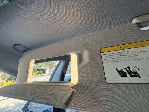 Used 2022 Tesla Model 3 Long Range image 38