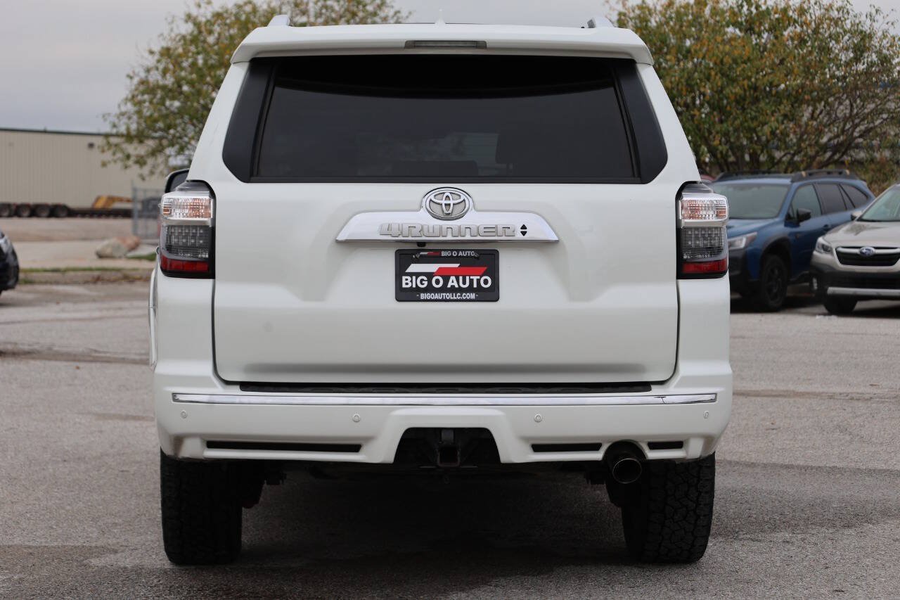 Used 2022 Toyota 4Runner Limited AWD/4WD image 10