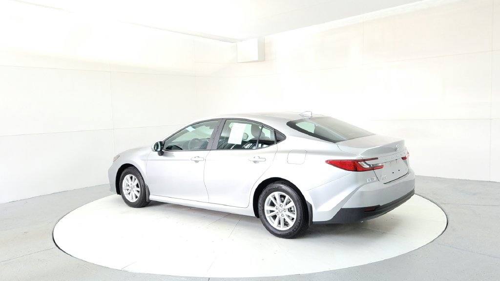 Certified 2025 Toyota Camry LE AWD/4WD image 4