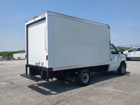 New 2026 Ford E-350 and Econoline 350 Super Duty w/ Power Equipment Group RWD image 3