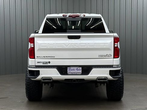 Used 2025 Chevrolet Silverado 1500 High Country AWD/4WD image 4