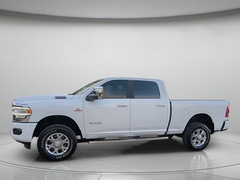 Used 2024 RAM 2500 Laramie w/ Safety Group AWD/4WD image 15
