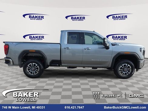 New 2026 GMC Sierra 2500 SLE image 4