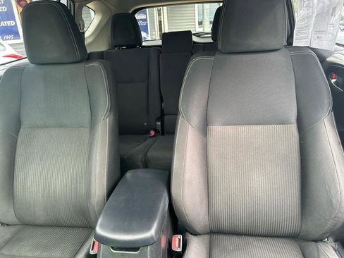 Used 2014 Toyota RAV4 XLE image 17