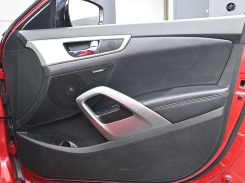 Used 2014 Hyundai Veloster w/ Style Package 02 FWD image 23