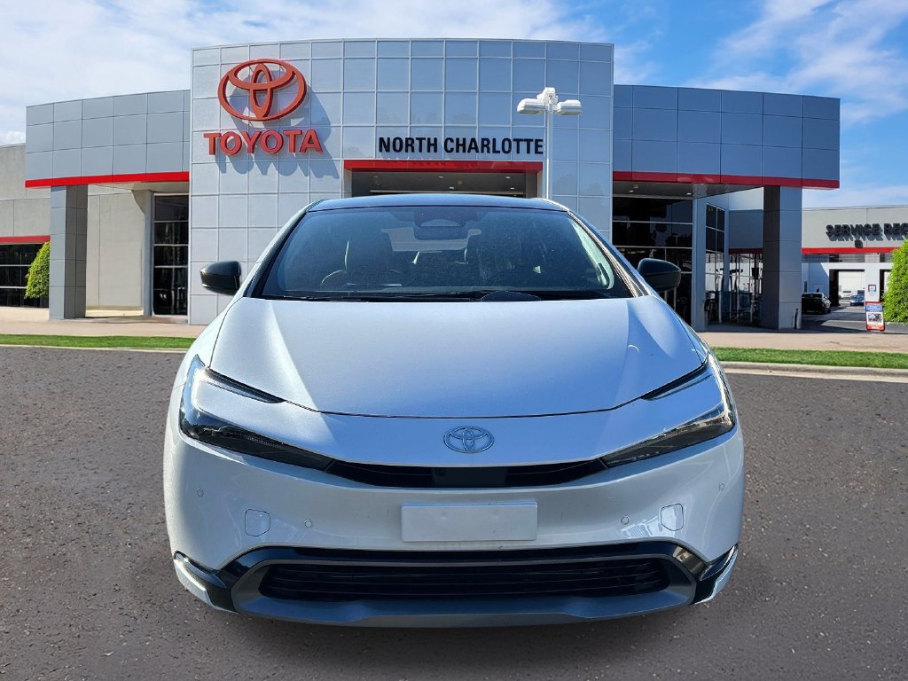 Used 2024 Toyota Prius Limited w/ Limited Premium Package FWD image 3