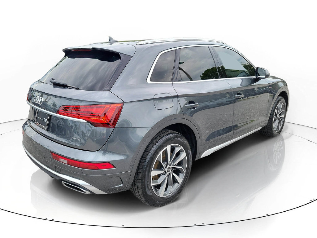 Certified 2023 Audi Q5 2.0T Prestige AWD/4WD image 4