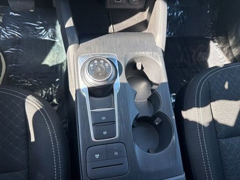 Used 2025 Ford Escape Active AWD/4WD image 10