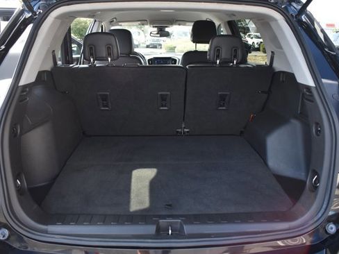 Used 2020 GMC Terrain SLT image 17