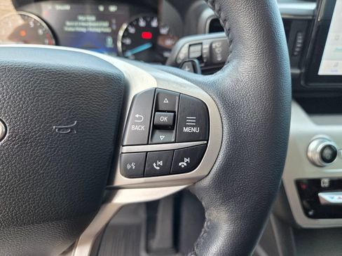 Used 2021 Ford Explorer XLT w/ Equipment Group 202A RWD image 29