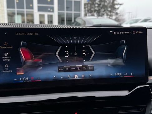 New 2026 BMW 530i xDrive 530i xDrive w/ Premium Package image 36