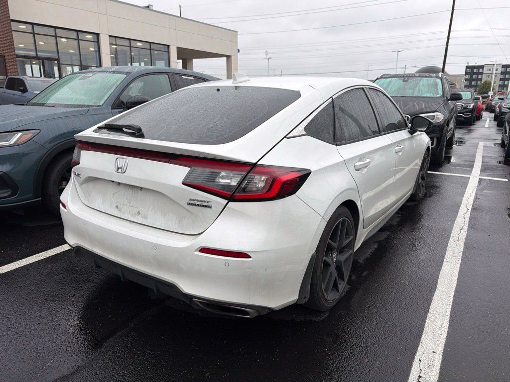 Used 2022 Honda Civic Sport Touring image 3