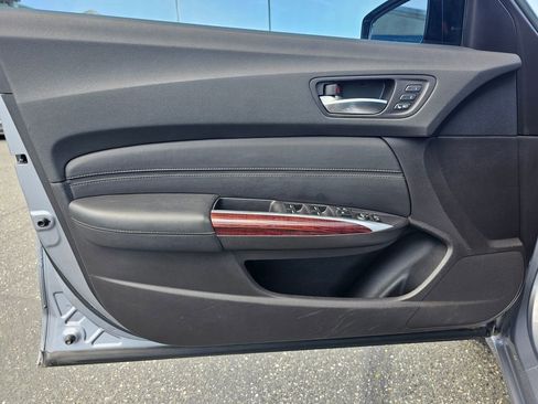Used 2015 Acura TLX FWD image 21