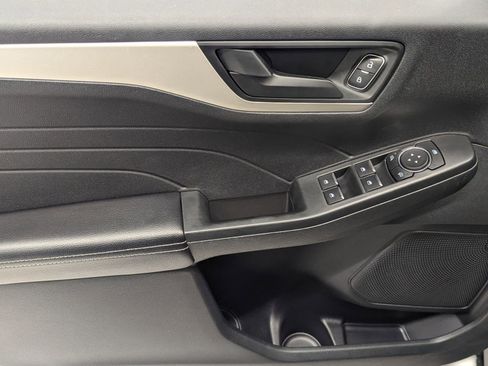 Used 2022 Ford Escape SE w/ Convenience Package image 10