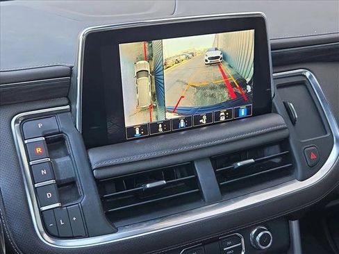 Used 2022 GMC Yukon SLT w/ SLT Premium Package image 10