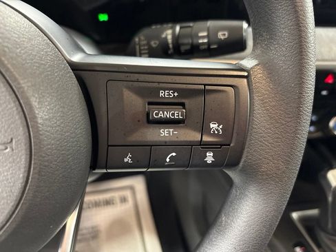 Used 2025 Nissan Kicks SV w/ SV Premium Package AWD/4WD image 23