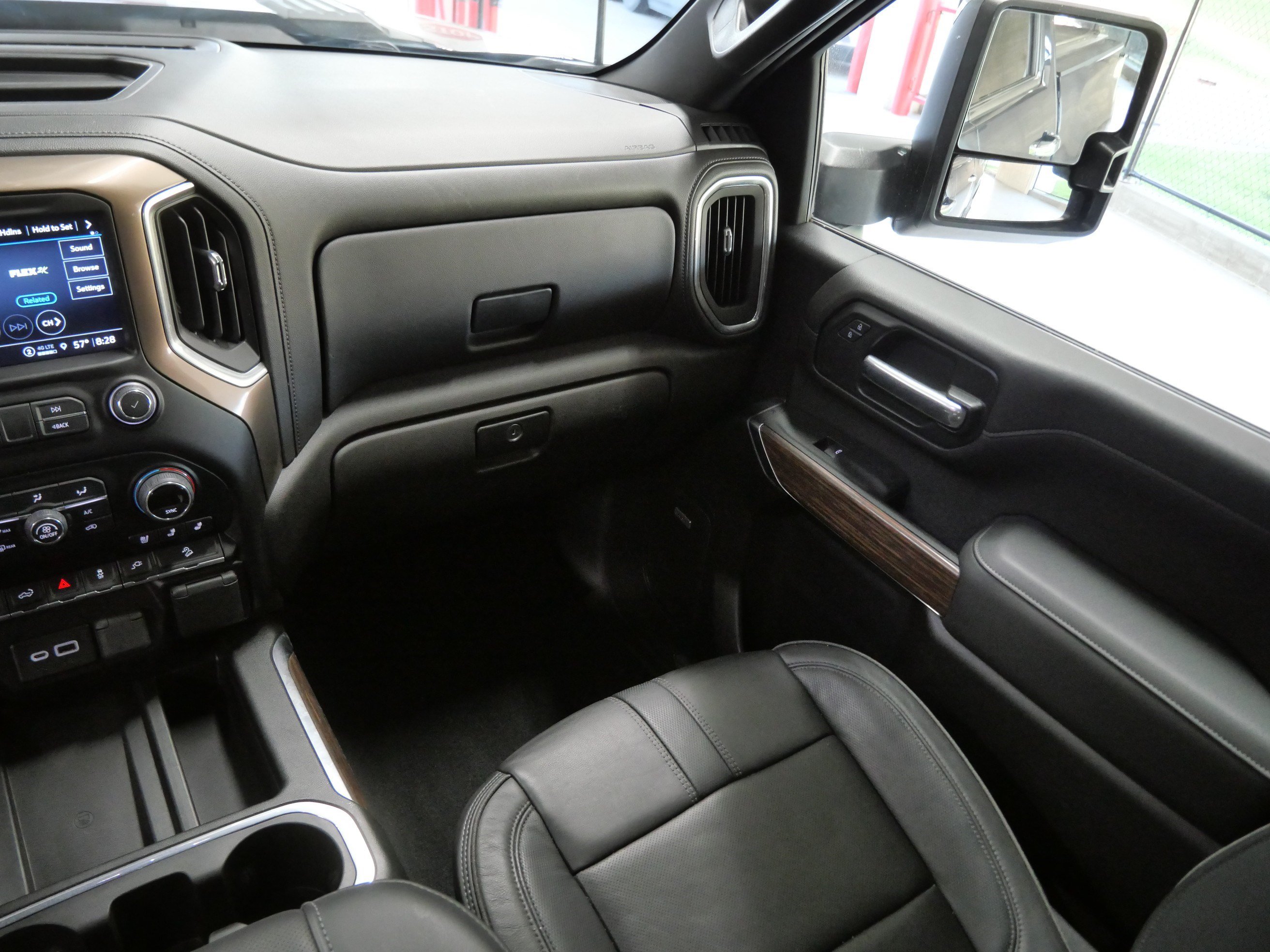 Used 2022 Chevrolet Silverado 3500 High Country w/ Z71 Off-Road Package AWD/4WD image 11