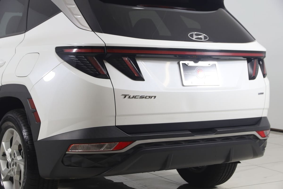 Used 2022 Hyundai Tucson SEL w/ Cargo Package AWD/4WD image 19
