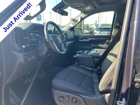 Used 2023 Chevrolet Silverado 1500 LT AWD/4WD image 12