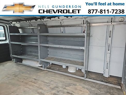 Used 2017 Chevrolet Express 3500 Extended image 9