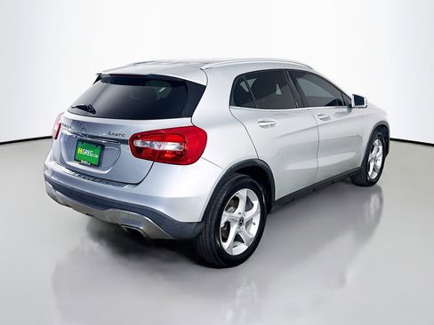 Used 2018 Mercedes-Benz GLA 250 4MATIC image 10