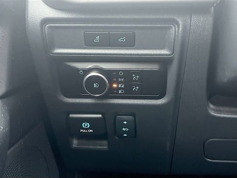Used 2024 Ford Expedition XLT RWD image 10