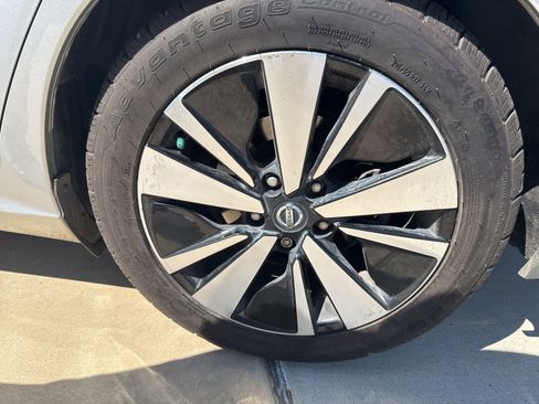 Used 2019 Nissan Altima 2.5 SL FWD image 20