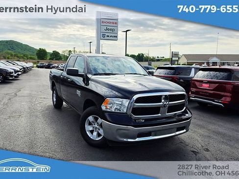 Used 2024 RAM 1500 Classic SLT AWD/4WD image 1