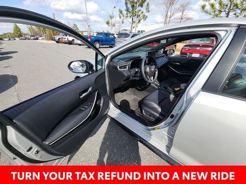 Used 2025 Toyota Corolla XSE image 25
