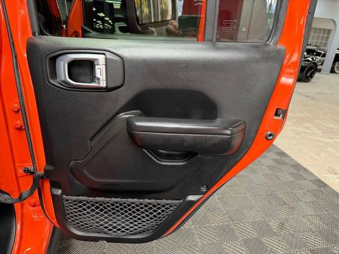 Used 2020 Jeep Wrangler Unlimited Rubicon AWD/4WD image 45