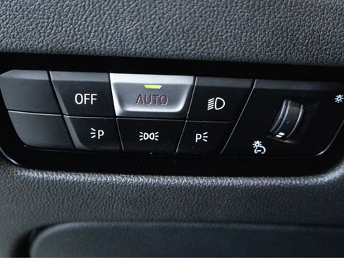 Used 2025 BMW M3 Competition AWD/4WD image 24