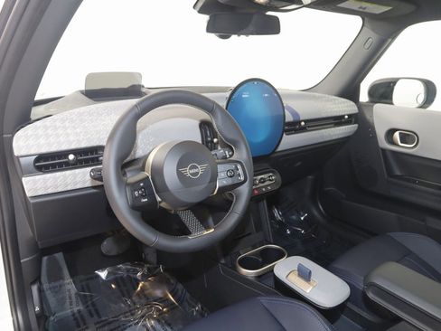 Used 2025 MINI Cooper S image 27