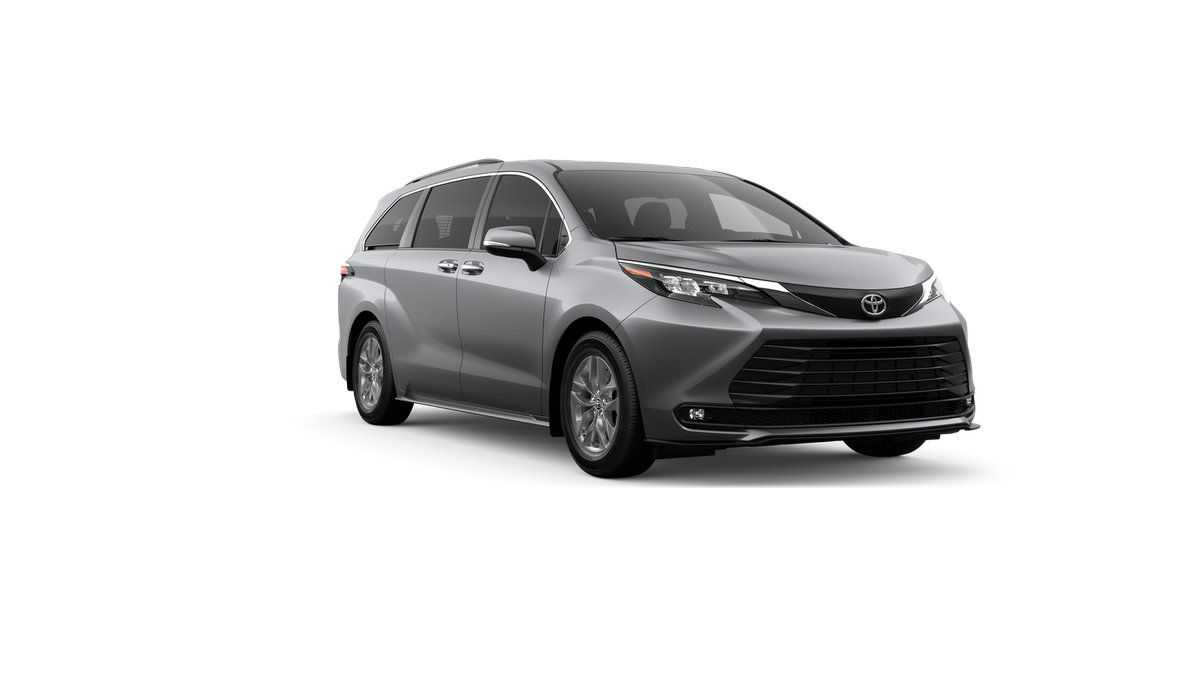 New 2026 Toyota Sienna XLE FWD image 15