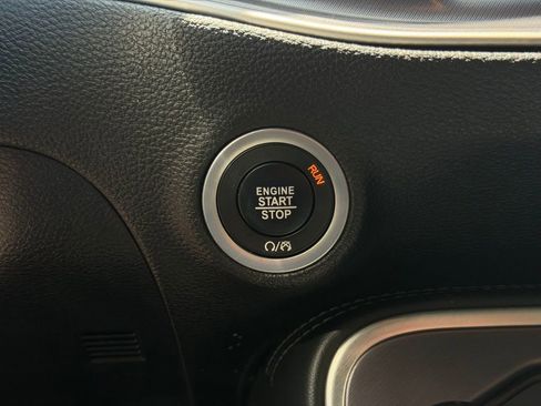 Used 2021 Dodge Challenger R/T w/ Blacktop Package image 18