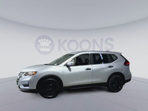 Used 2018 Nissan Rogue S image 7