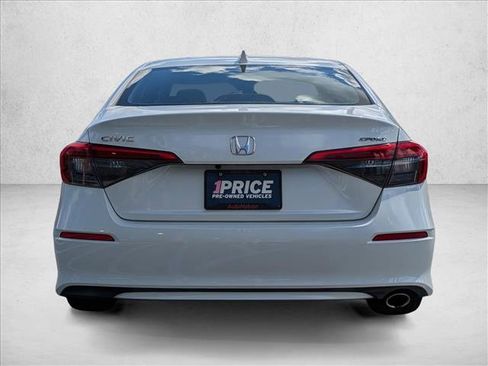 Used 2022 Honda Civic Sport image 6