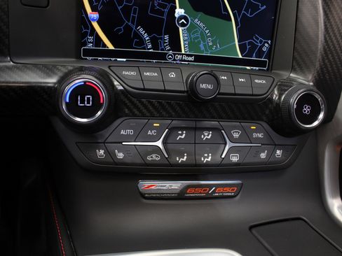 Used 2016 Chevrolet Corvette Z06 w/ 3LZ Preferred Equipment Group image 56