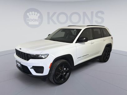 Used 2023 Jeep Grand Cherokee Altitude