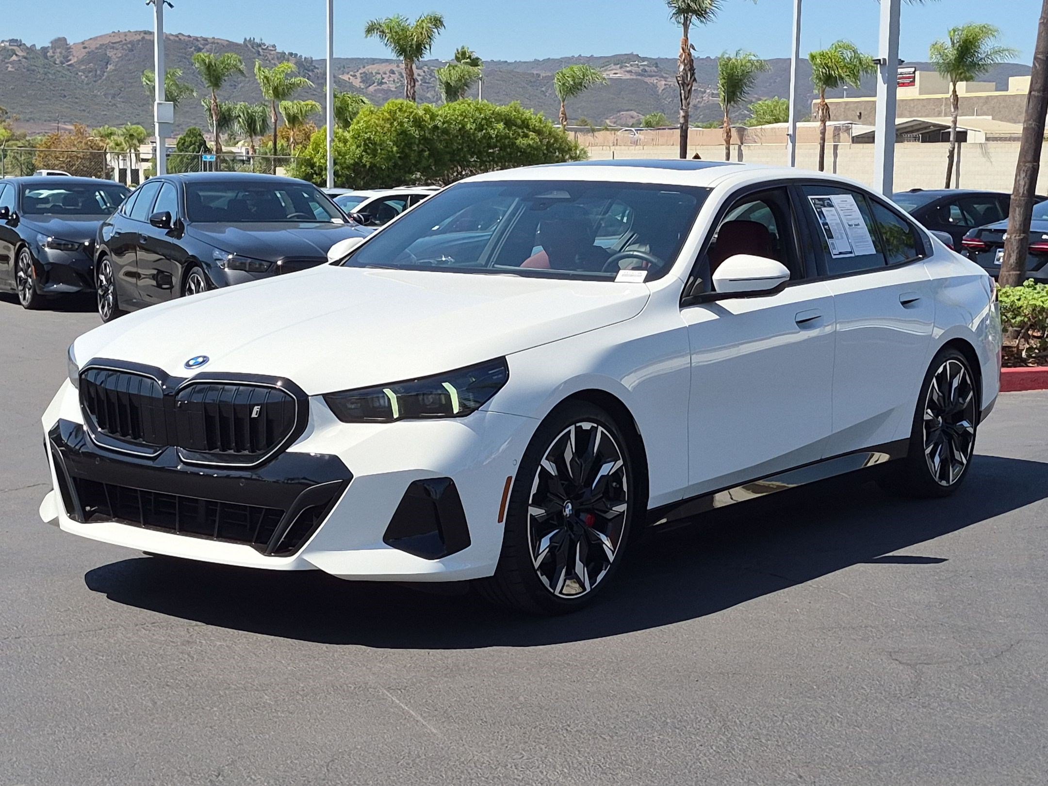 Used 2026 BMW i5 eDrive40 w/ M Sport Package RWD image 5