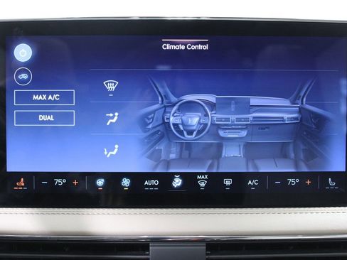 Used 2024 Lincoln Corsair Reserve w/ Equipment Group 201A image 32