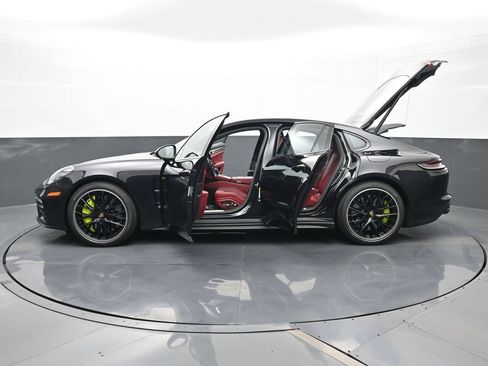 Certified 2021 Porsche Panamera Turbo S AWD/4WD image 30