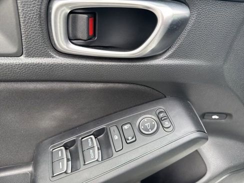 Used 2023 Honda Civic Sport image 10