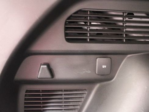 Used 2020 Ford Escape SE image 15