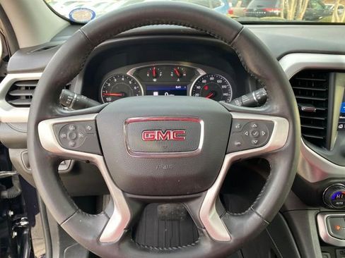 Used 2022 GMC Acadia SLT w/ Elevation Edition image 8