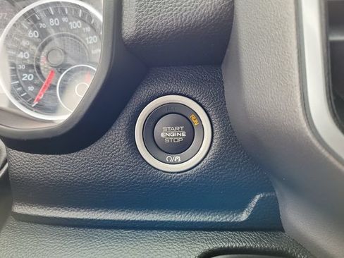 Used 2022 RAM 1500 Big Horn AWD/4WD image 34