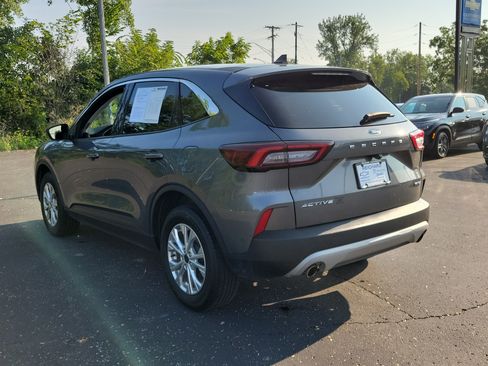 Used 2024 Ford Escape Active AWD/4WD image 3