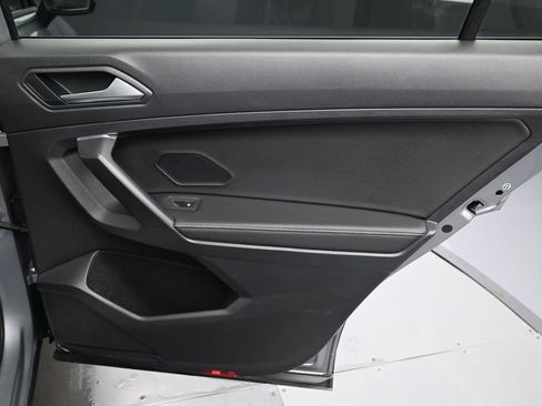 Used 2022 Volkswagen Tiguan S FWD image 30