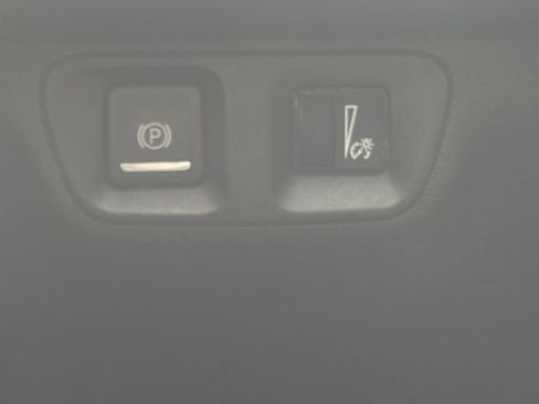 Used 2020 GMC Acadia Denali FWD image 35
